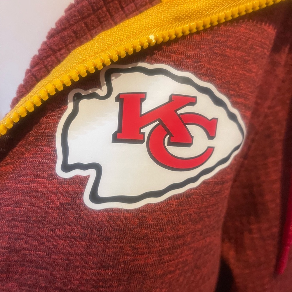 New KC Chiefs Majestic Athletic Hoodie Unisex size  Small